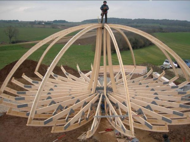 Une maison qui tourne avec le soleil (diaporama)