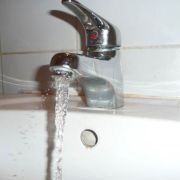 Les Fran�ais pr�f�rent l'eau du robinet