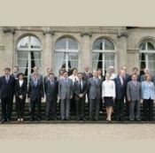 Un nouveau gouvernement resserr� (diaporama)