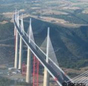 Le viaduc de Millau a accueilli 4,5 millions de v�hicules en 2007