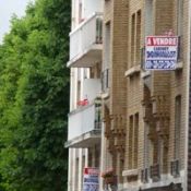 Les prix du logement continuent de baisser