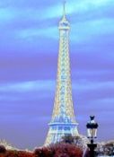 Morceau de Tour Eiffel � vendre !
