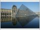 Le Mus�e du Louvre et sa Pyramide