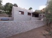 Des murs de soutènement typiques des maisons corses