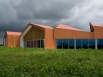 Centre aquatique de Vouziers : fondu dans le paysage