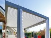 Une pergola à poteaux déportés 