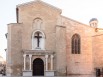 Vaucluse : des lustres originaux pour assurer le chauffage d'une église classée