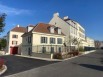 Logements, commerces, et lieu de rencontre