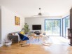 Après : un salon habilement modernisé