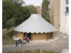 Un bâtiment enchanteur en terre crue égaye une école parisienne 