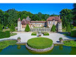 En Normandie, un couple redonne vie &agrave; un ch&acirc;teau ...