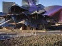 Frank O. Gehry met de la couleur dans sa «Cité ...