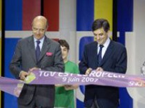 Succès populaire pour l'inauguration du TGV-Est ...
