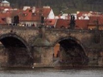 Prague c&eacute;l&eacute;bre les 650 ans du pont Charles