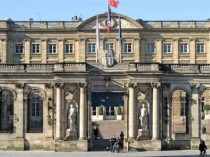 Bordeaux demande 50 millions d'euros à l'Etat ...