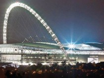 Les VIP de Wembley dans les nuages