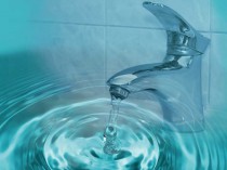 Saint-Etienne baisse son prix de l'eau de 24% 