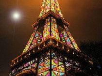 La Tour Eiffel revisitée par des jeunes ...