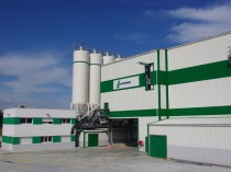 Lafarge cède une part de sa filiale en Malaisie