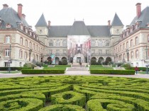 Des &oelig;uvres monumentales à la cité ...