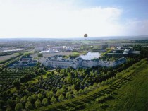 Disneyland veut s'agrandir et construire un ...