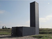 Une chapelle en conteneurs près de Dunkerque