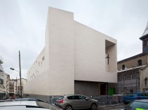 Une nouvelle église urbaine et contemporaine aux ...