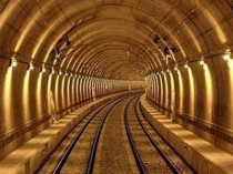 Un tunnel solaire alimente les trains en Belgique 
