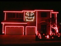 Une maison s'illumine au son de Gangnam Style ...