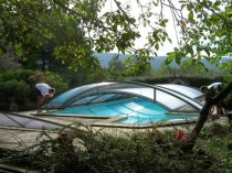 Un abri de piscine qui se module au gré des ...