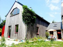 Une maison d'hôte fait cohabiter béton, bois et ...