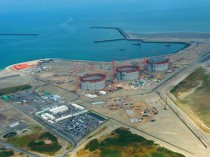 Terminal méthanier de Dunkerque : 3e dôme posé