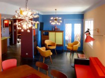 Un appartement ose le total look fifties