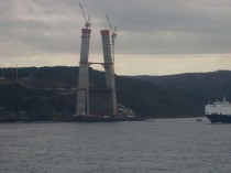 Les haubans du troisième pont sur le Bosphore ...