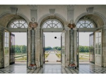 Les arcades du château de Vaux le Vicomte ...