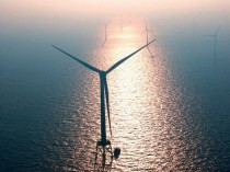 Les éoliennes offshores sont des EPR des mers ...