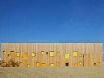 Un bâtiment à ossature bois sur un soubassement ...