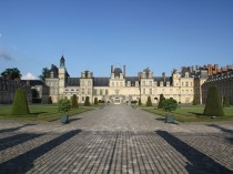 Le château de Fontainebleau s'engage dans des ...
