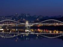 A Lyon, le pont Schuman invite à la contemplation