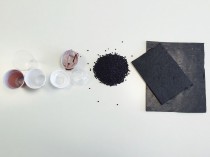 Un revêtement de sol en gobelets plastiques