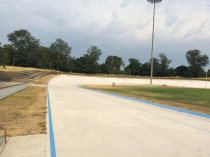 Le vélodrome Jacques-Anquetil respire de nouveau ...