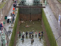 Le canal Saint-Martin à Paris vidé de son eau ...