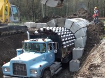Une remorque de camion pour construire des tunnels ...