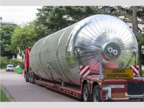 Deux cuves géantes pour chauffer un bâtiment de ...