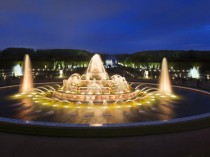 Les Grandes eaux nocturnes de Versailles ...