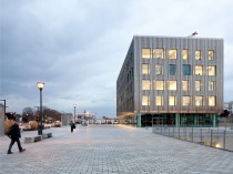 A Mulhouse, la façade du Chrome  puise dans la ...