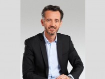 "Notre stratégie doit être digitale et ...