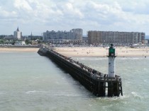 À Calais, un site naturel remplace l'ancien camp ...