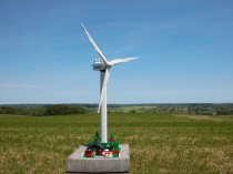 Une éolienne Vestas en plastique d'origine ...