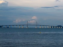 Inauguration du plus long pont du monde reliant ...